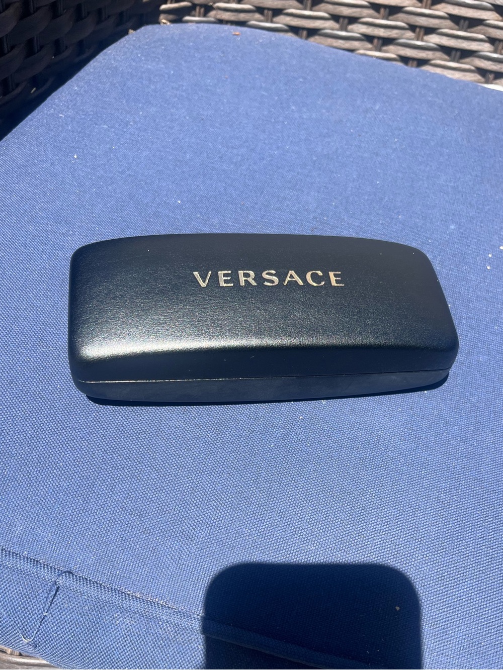 Versace - NWOT Black Sunglasses Case with Gold Logo - Picture 3 of 3